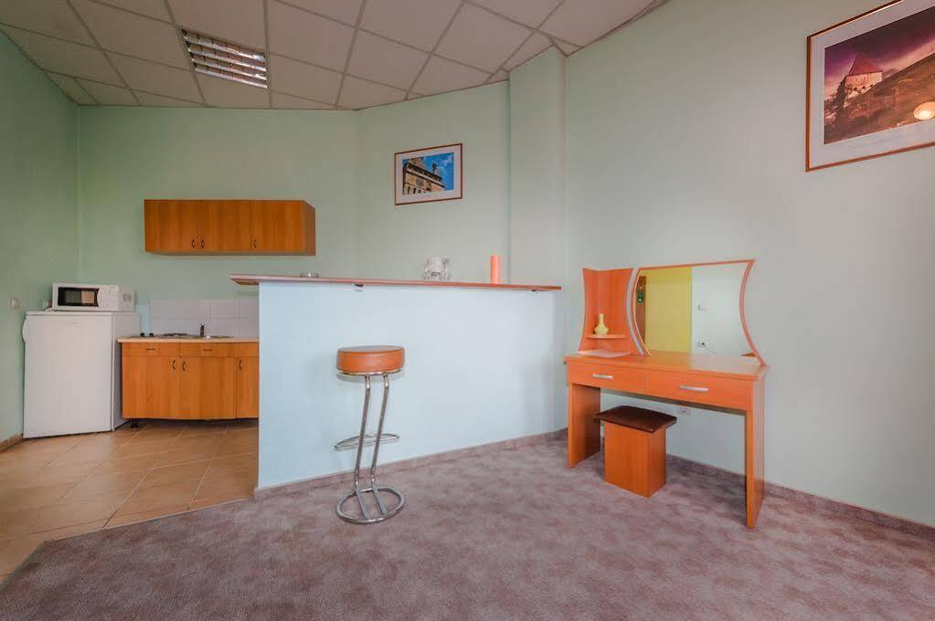 Aparthotel Sighisoara Ngoại thất bức ảnh